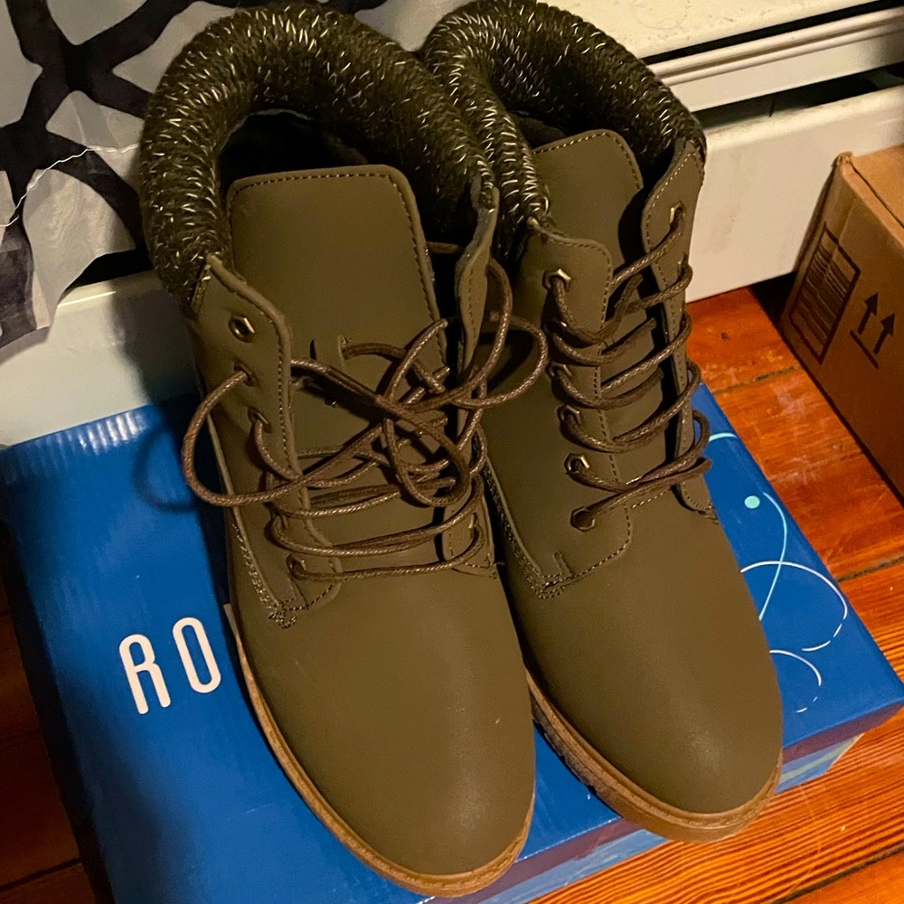 Womens torrid boot olive green